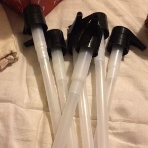 Pumps for Wen or Philosophy these are 32oz size.